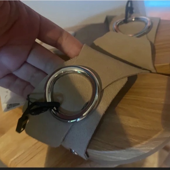 Zara taupe beige real suede leather buckled flat slip-on sandals NWT - Picture 4 of 11